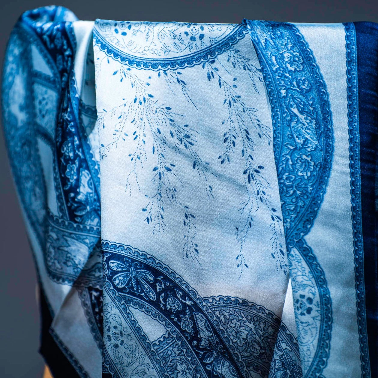 07 SILK SQUARE SCARF 90cm